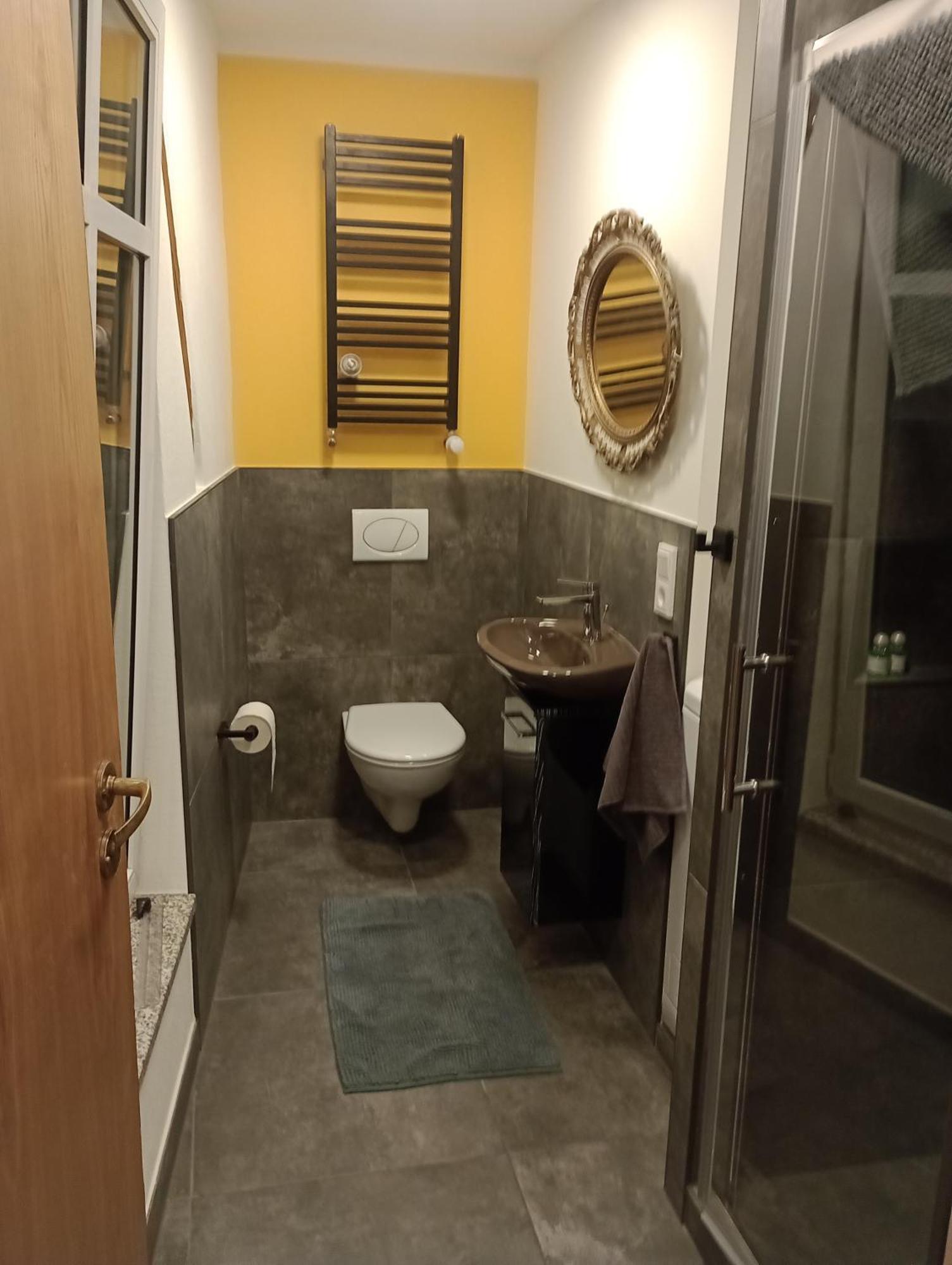 Alte Brennerei Apartments Traben-Trarbach Esterno foto
